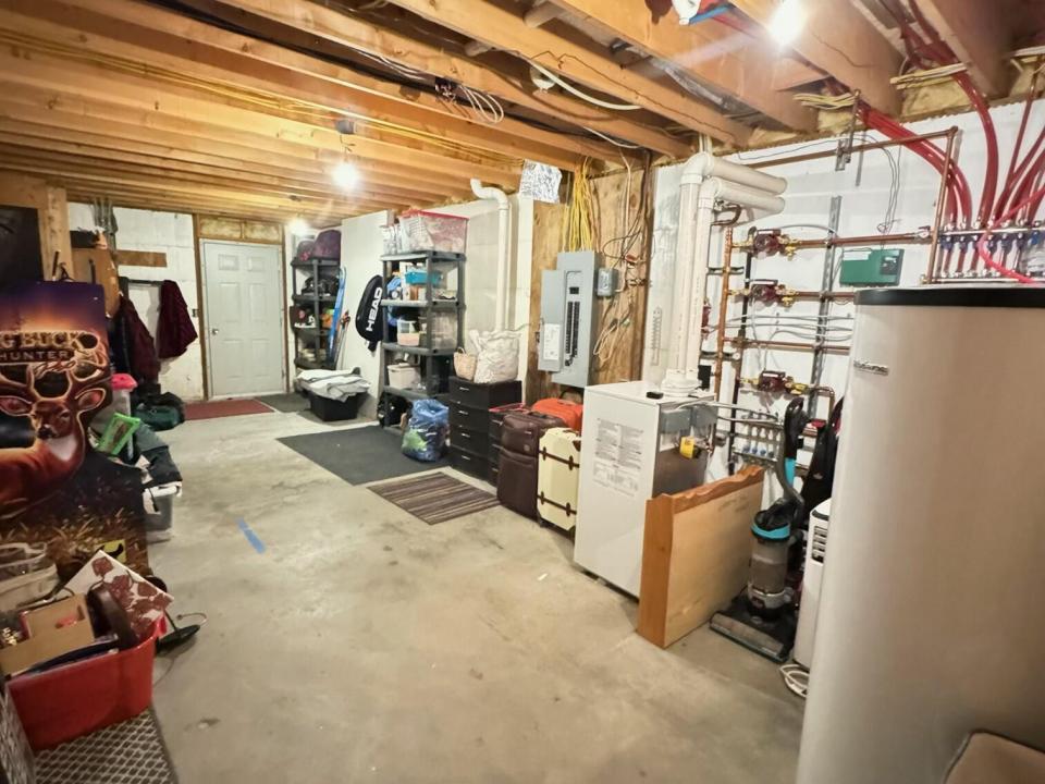 80AFF1D5-8B12-4F39-A25D-C5081412940B_L0_