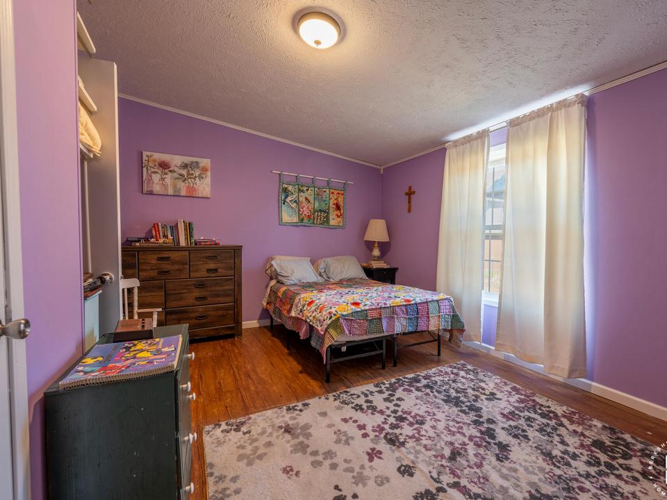 LakePlacidHomeOnFawnRidge_Bedroom1