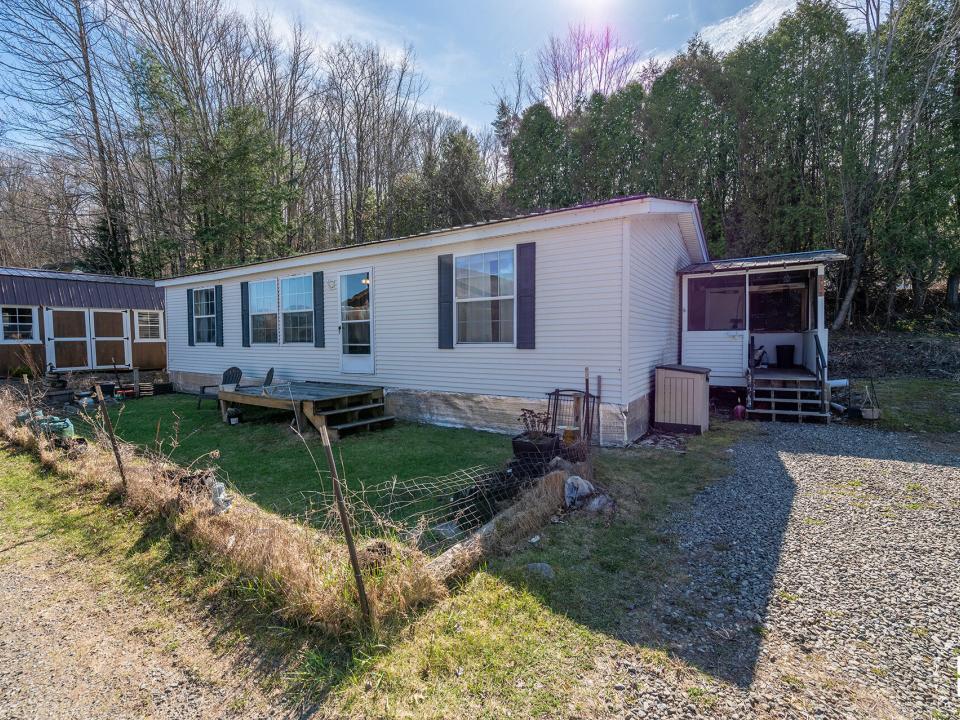 LakePlacidHomeOnFawnRidge_Exterior