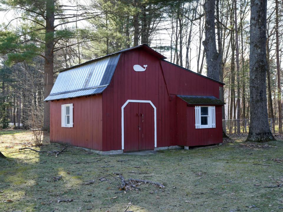 Barn