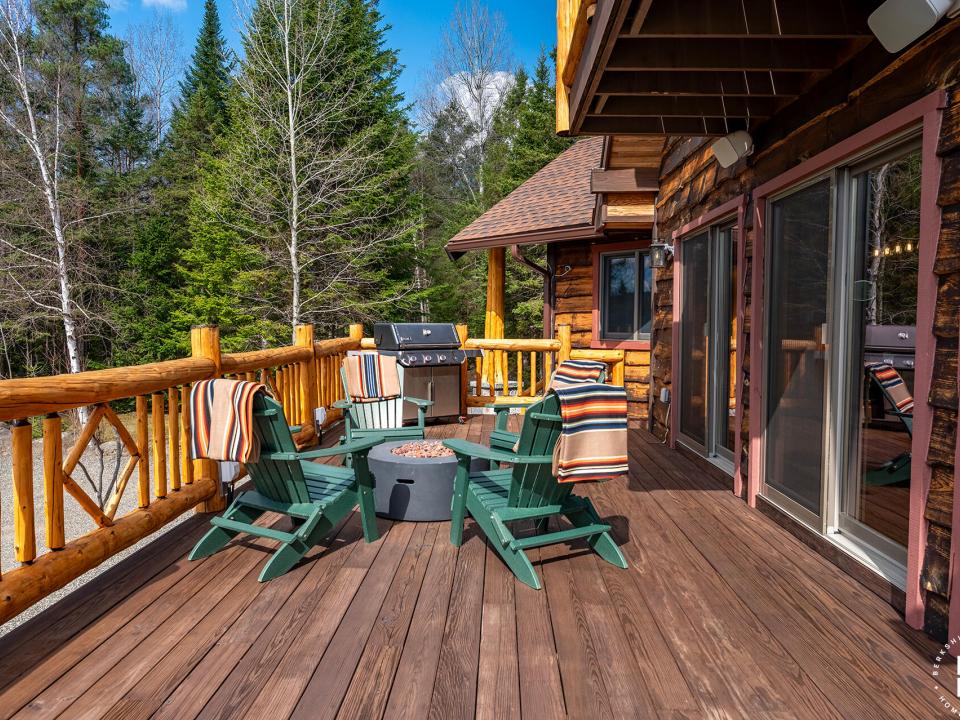 LakePlacidHomeOnCoyote_Deck_Grill