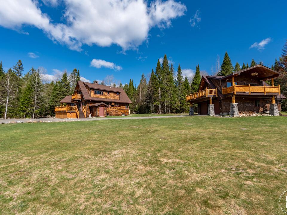 LakePlacidHomeOnCoyote_Exteriors_GH