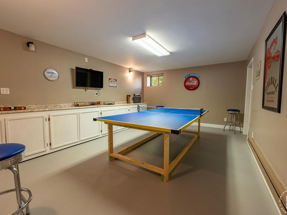 LakePlacidHomeOnCoyote_GameRoom_From_Doo