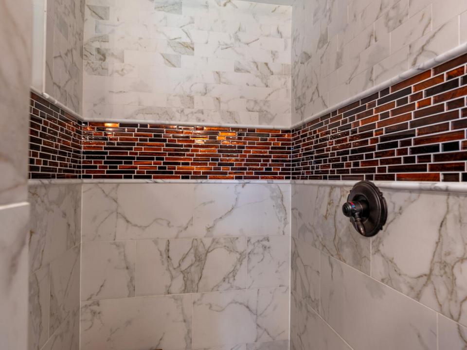 LakePlacidHomeOnCoyote_LakePlacidHomeOnC