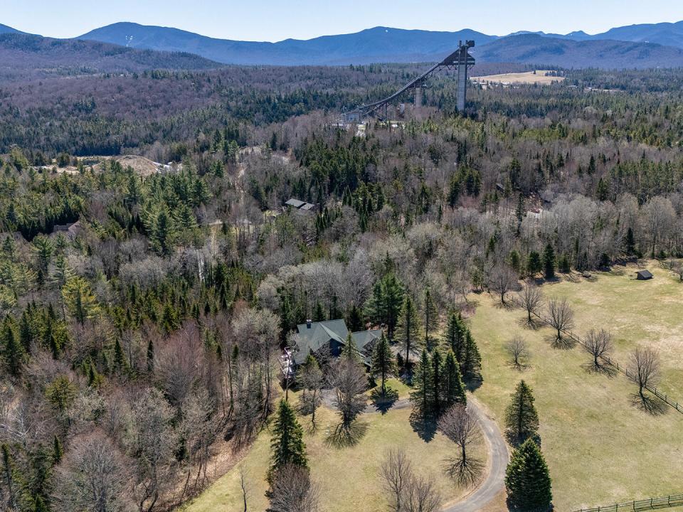 AdirondackHomeOnJohnBrownRd_A_Property_S