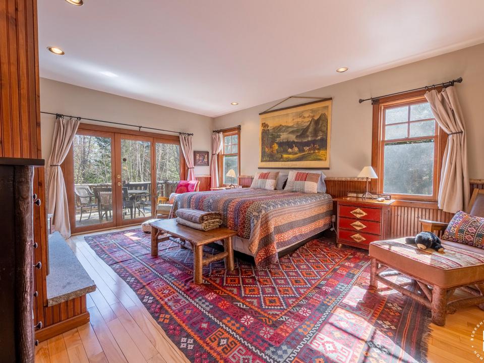 AdirondackHomeOnJohnBrownRd_Bedroom1