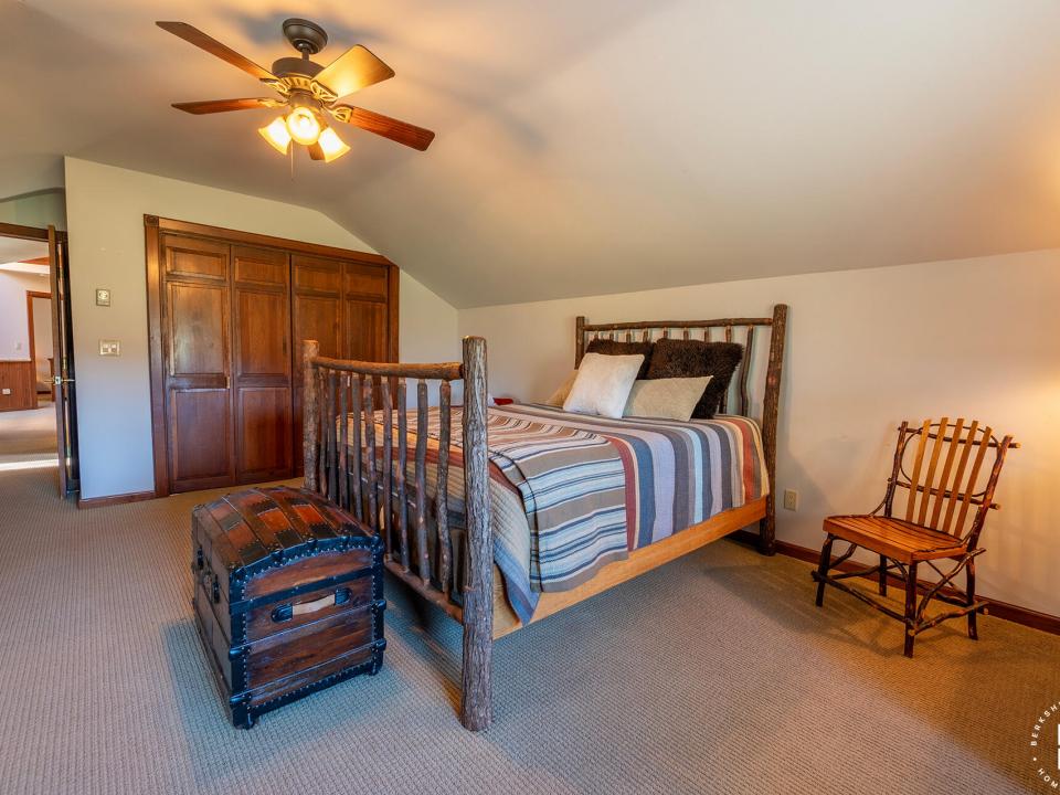 AdirondackHomeOnJohnBrownRd_Bedroom4