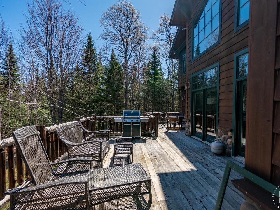 AdirondackHomeOnJohnBrownRd_Deck