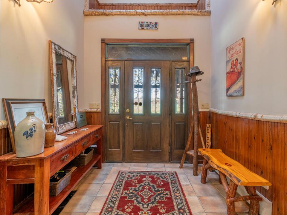 AdirondackHomeOnJohnBrownRd_Entry