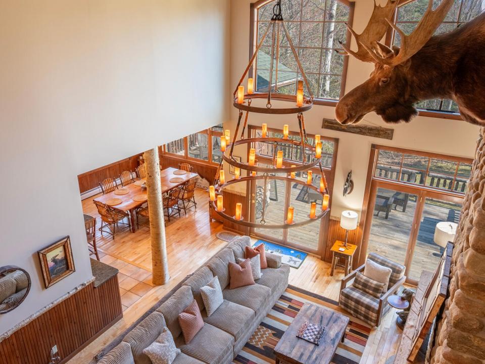 AdirondackHomeOnJohnBrownRd_LR_Above