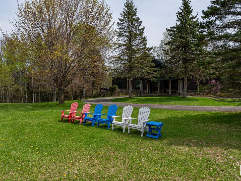 RentalJohnBrown_Yard_Adirondack_Chairs