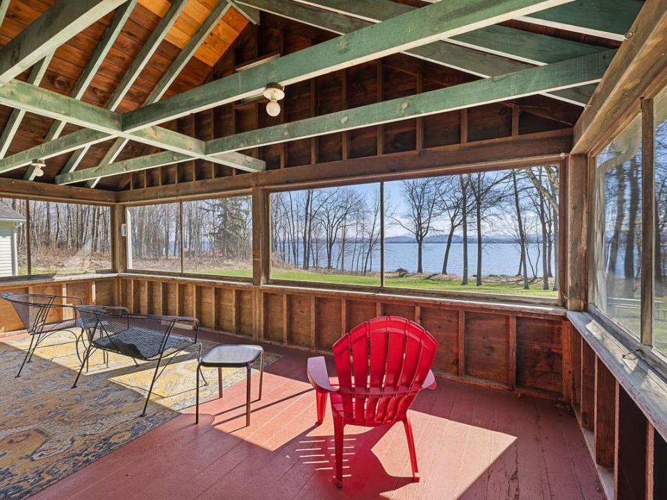 2830-Essex-Road-Essex-NY-12936-40