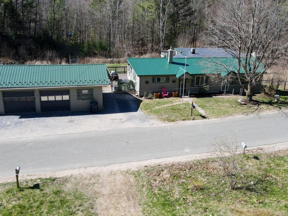 557 Shun Pike-10