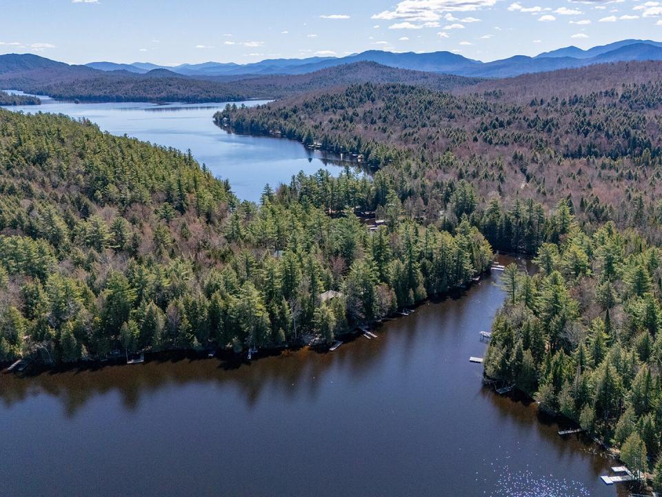 CampOnFishCreekPonds_A_Lake_High_Path_To