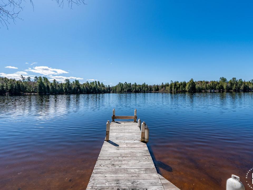 CampOnFishCreekPonds_Dock_M