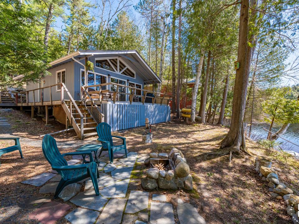 CampOnFishCreekPonds_Exterior_Firepit