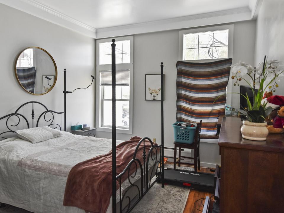 Apt 7 Bedroom copy_