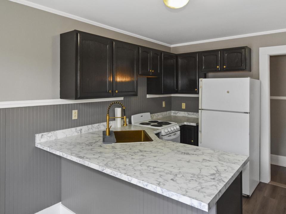 Apt 1 Eat In Kitchen copy_
