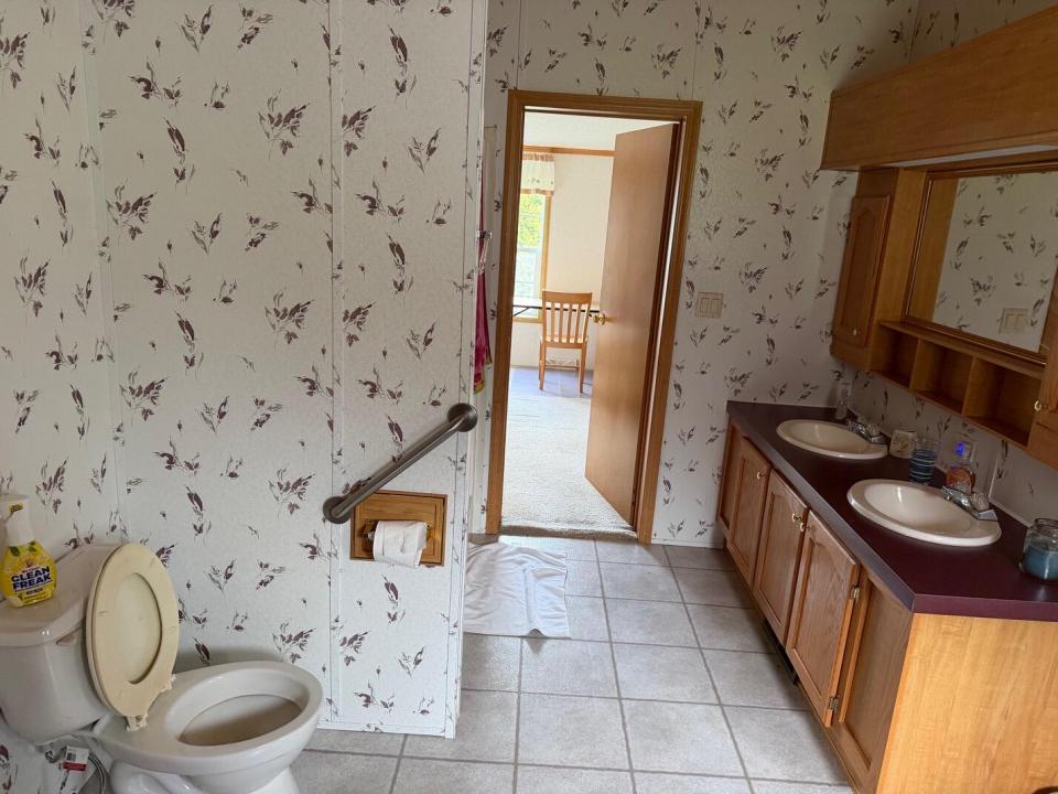 2897 Rt 374 Bath 2