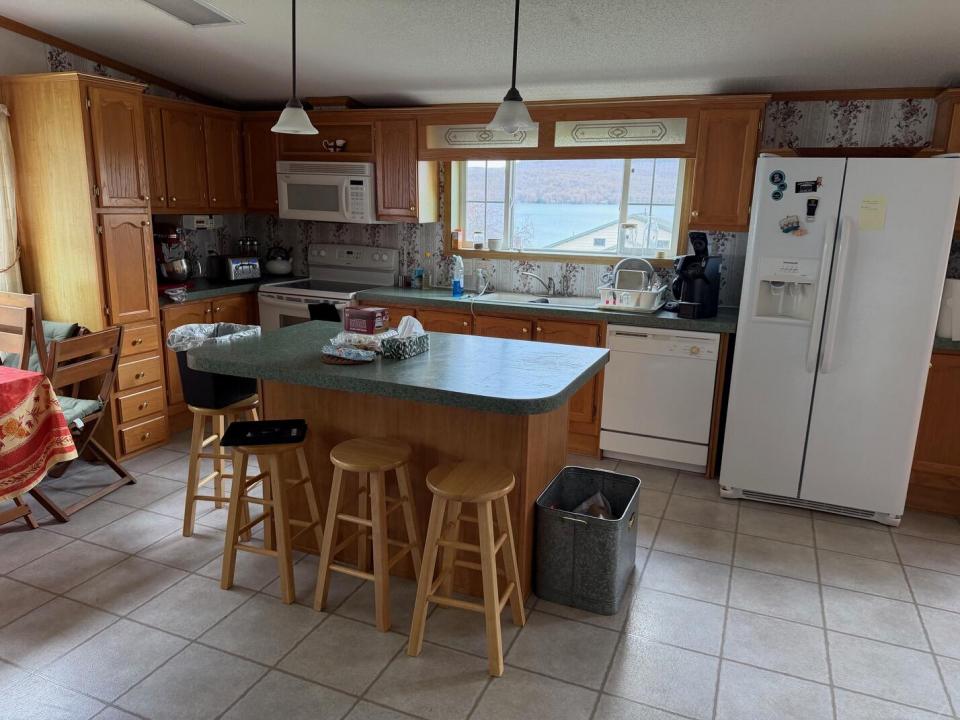 2897 Rt 374 Kitchen