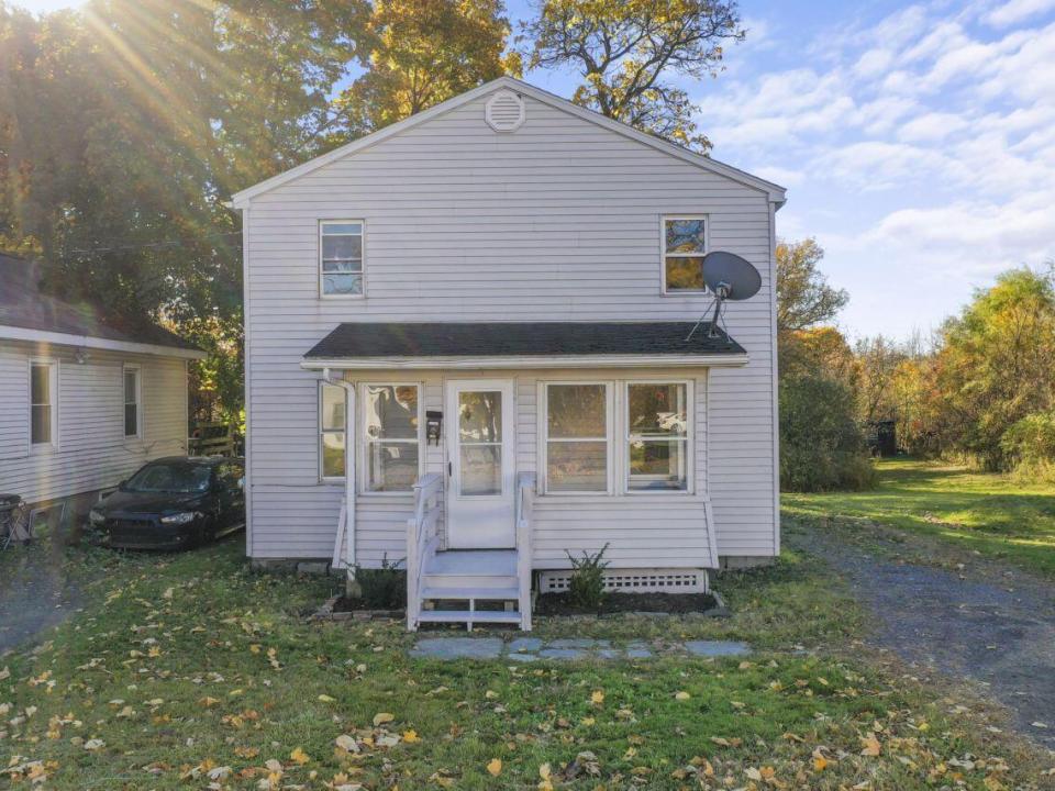 photos_web_resolution_124_Cottage_St_Rav