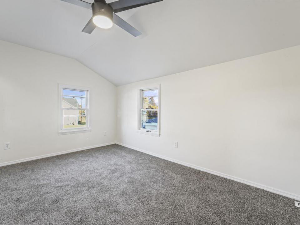 photos_web_resolution_124_Cottage_St_Rav
