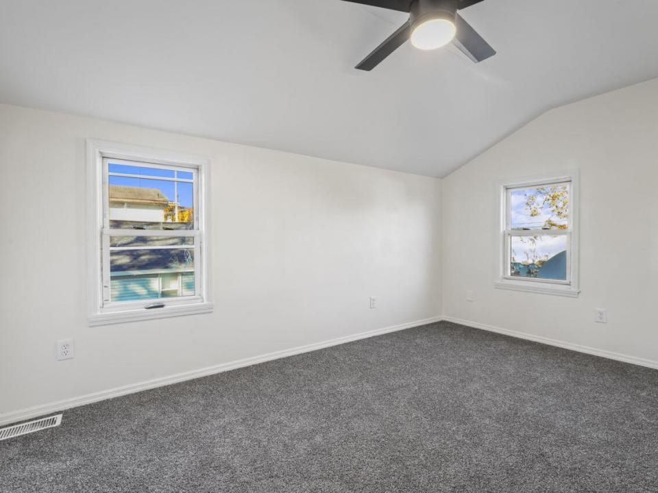 photos_web_resolution_124_Cottage_St_Rav