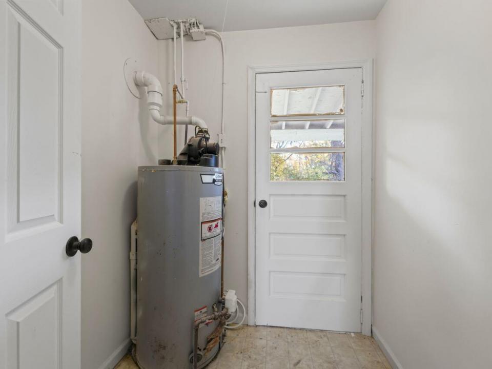 photos_web_resolution_124_Cottage_St_Rav