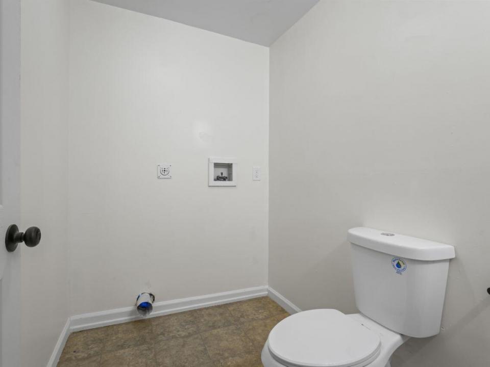 photos_web_resolution_124_Cottage_St_Rav