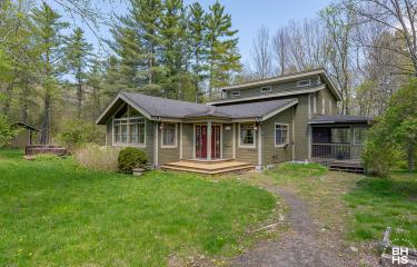 KeeneValleyCottage_Exterior