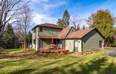 LakePlacidHomeOnCascadeRoad_Exterior_Dec