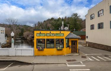 Fiddlehead Restaurant SL-4