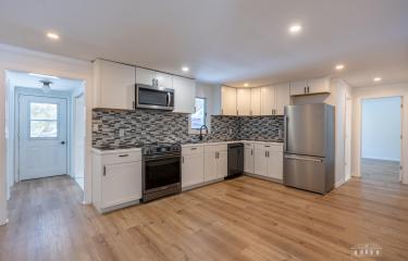 152 Old Military Rd LP-11