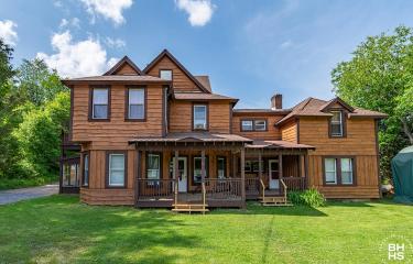 MultifamilyHomeInBloomingdale_Exterior_M