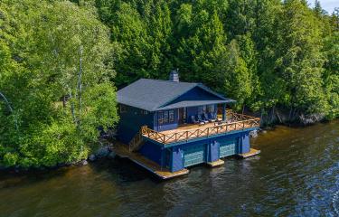 AdkCompoundOnUpperSaranac_A_MainHouse_LS