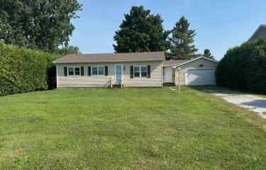 14 Columbus Dr Front