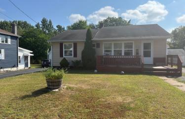 33 North Bend St Front