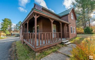 LakePlacidHomeOnOldMil_Exterior_Front_L