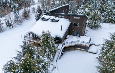 GorgeousHomeOnAveryville_A_Exterior_Back