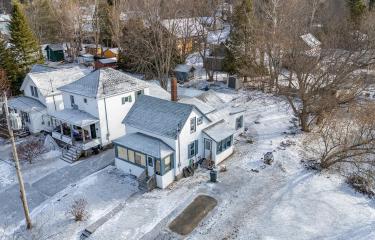 CozyTupperLakeHome_A_Exterior