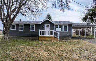 17 Columbus Dr front
